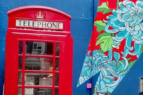 London Rocks! Private Music Walking Tour in Soho 2hrs