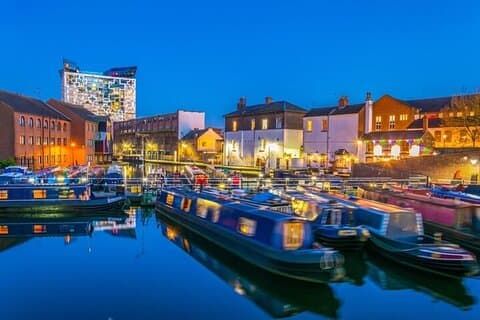 Birmingham Must-see Attractions Walking Tour With A Guide