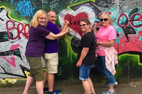 2 Hour Private Belfast Taxi Cab Tour of Troubles & Peace walls