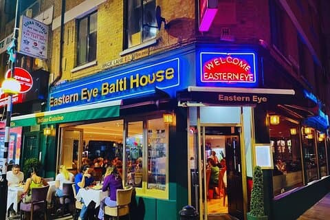 Jack the Ripper Tour Whitechapel plus a Curry in Brick Lane