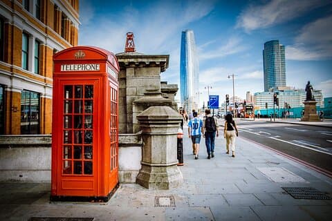 Private London Day Tour with a Local: Custom Highlights & Gems