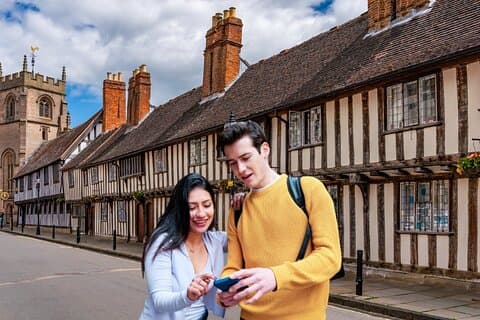 Stratford-upon-Avon: Self-Guided Walk & Interactive Treasure Hunt