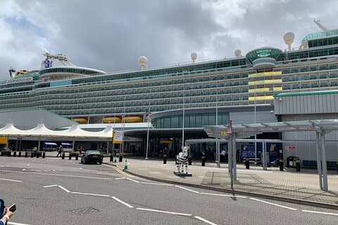 Private Southampton Cruise Transfer Tour in a London Black Cab
