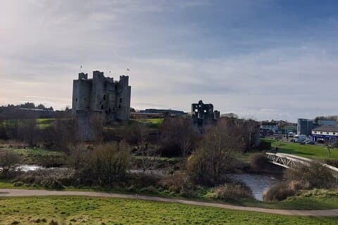 Sean's Bar, Clonmacnoise, Athlone & Trim Castle from Dublin