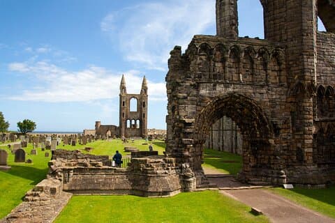 Private Heritage Tour by Car from St. Andrews to Forth Bridge