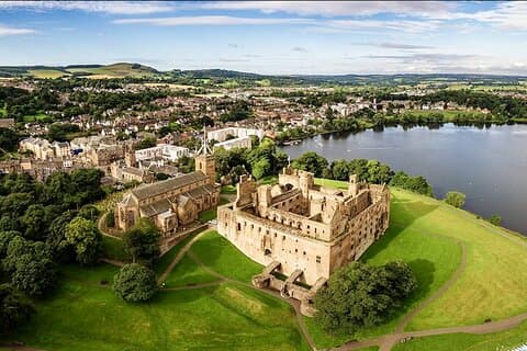 Glasgow: The Ultimate Outlander Privately Guided Day Tour