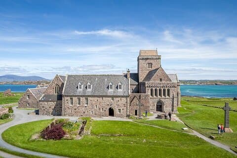 2 Day Private Tour of Mull, Iona and the Scottish Highlands