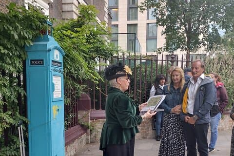 Jack The Ripper Walk with a Curry in Brick Lane in London