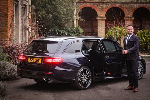 Luxury Customizable Sightseeing from Southampton to Heathrow