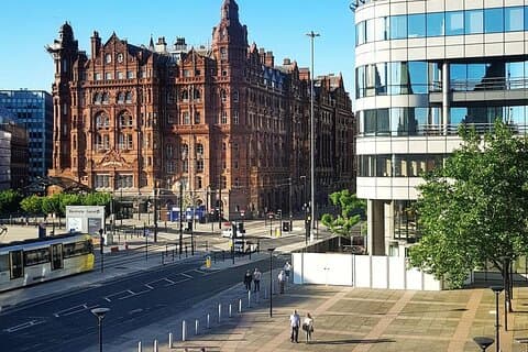 Explore Manchester in 60 minutes with a Local - Private Tour