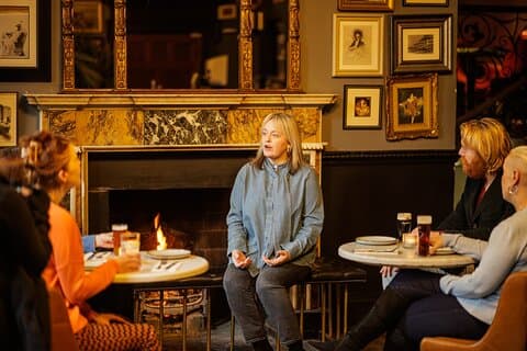 Dublin Storytelling Pub Tour - 3 stops, drinks & food pairings