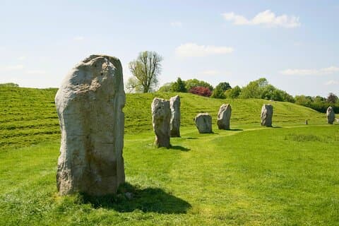 Luxury Private Stonehenge, Bath & Avebury Tour with Archaeologist