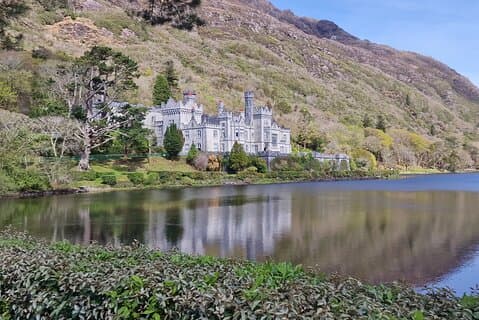 Day Tour : Galway -Connemara-Kylemore Abbey-Inagh Valley-Clifden
