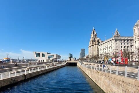 City Highlights Walking Tour of Liverpool
