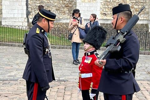 Tower of London Crown Jewels and English Royal History Tour
