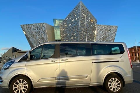 Belfast Sightseeing and Mural Tour