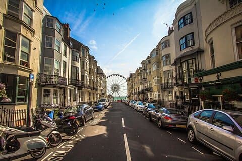 Brighton Walking Tour: Self-Guided City Game