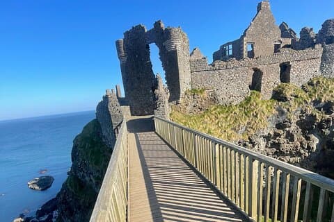 Tucks Full-Day Giant’s Causeway & North Coast Tour