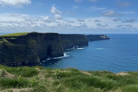 Cliffs of Moher & Bunratty Castle Private Day Tour from Cork