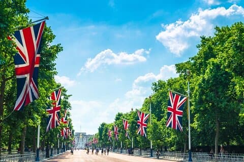 Buckingham Palace Royal London Walking Tour & Palace Entry