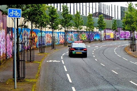 Belfast History Private Tour – Murals & Crumlin Gaol