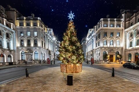 London Christmas Lights Walking Tour