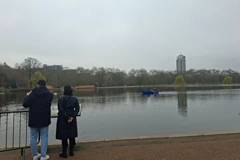 Self-Guided Scavenger Hunt in Hyde Park