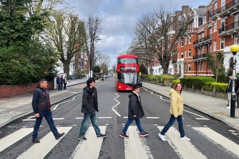 The Beatles in London Private Black Cab Tour with Pickup Drop