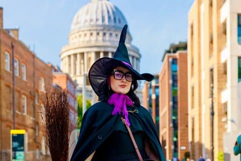 London Witches and History Walking Tour