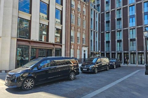 VIP Chauffeur Transfer: Dover Cruise Port to/from Gatwick Airport