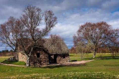 Loch Ness, Culloden, Clava Cairns: Private Tour from Edinburgh