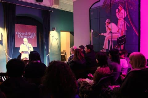 Edinburgh: Local Comedy Night in Edinburgh's Old Town