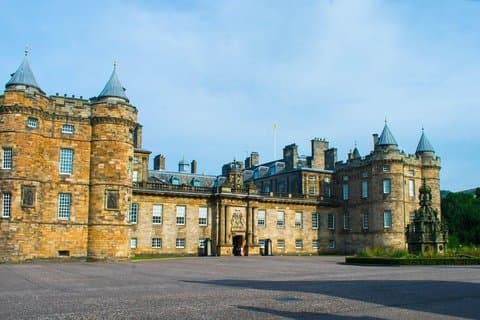 Edinburgh Royal Mile Self-Guided Audio Tour