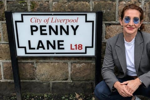 Private Liverpool Beatles Taxi Tour + Cavern Finale