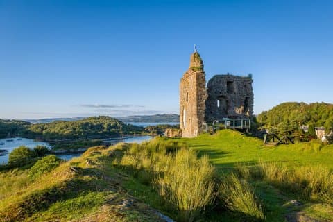 The Three Castle Tour – Private Half-Day Highland Experience