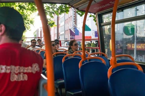 Dublin Live Guided Evening Bus Tour