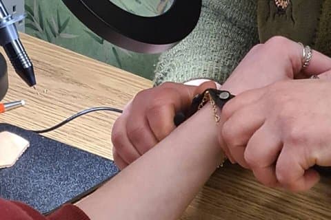 Permanent Bracelet Welding Experience in Edinburgh
