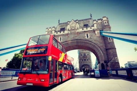 London City Sightseeing Hop-On Hop-Off Bus + Thames River Cruise