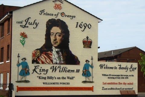 Ultimate Mural Tour: Understanding the Troubles in 3 Hours