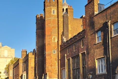 Secrets of St James’s Lords Lepers and Luxury Walking Tour