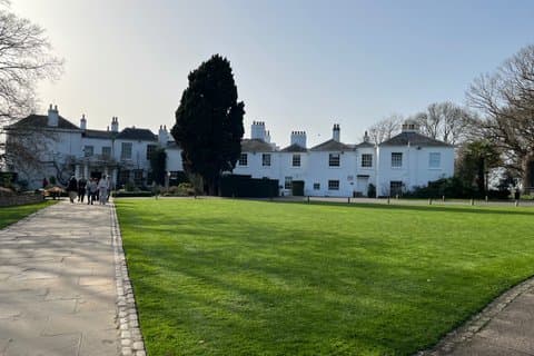 Richmond Park and Riverside Walking Tour