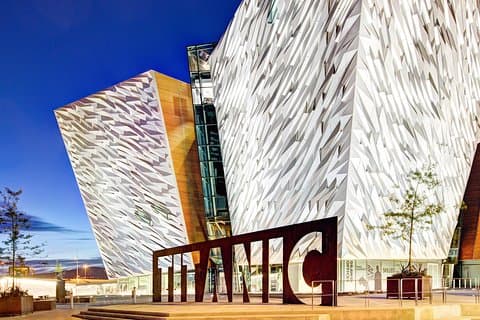 Dublin: Giants Causeway, Dark Hedges, Dunluce and Belfast Titanic