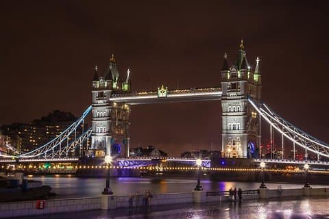 Private London Tour: Tower Bridge Night Photography Tour