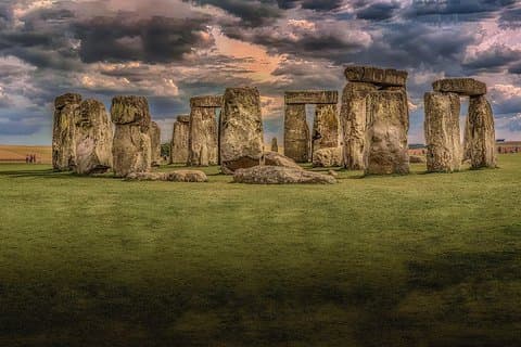 Southampton Pre-Cruise Tour: London to Southampton via Stonehenge