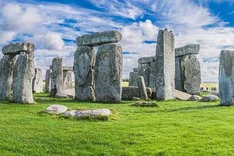 Stonehenge Half-Day Tour from London with Admission