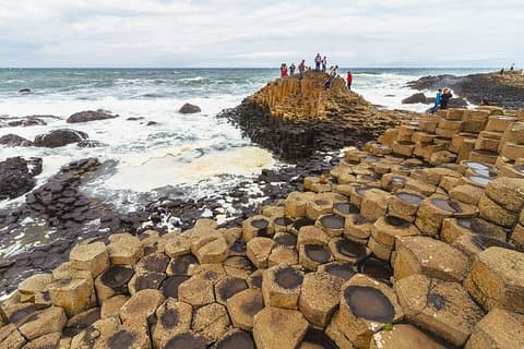 Spanish Belfast And Giants Causeway Tour