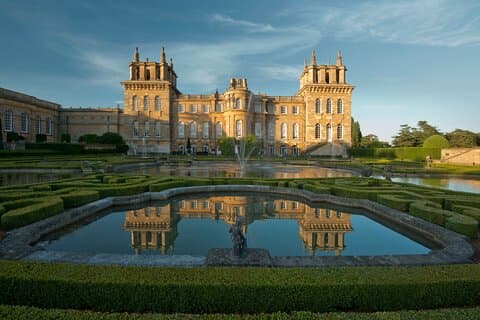 3 Hour Private History Tour to Blenheim Palace in a Rolls Royce