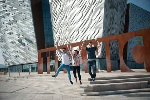 Titanic Experience and Giant's Causeway Tour from Belfast