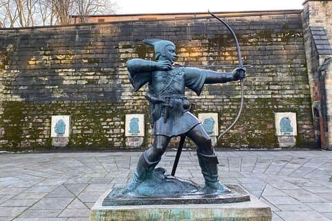 Maid Marian and Robin Hood Quest Experience in Nottingham