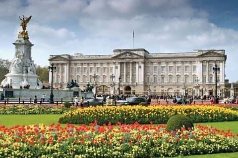 Buckingham Palace & Westminster Guided Walking Tour